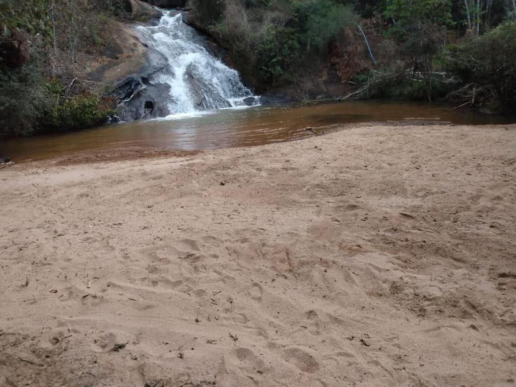 Casa De Campo Banheira, Lareira E Cachoeira Pedra Azul  Luaran gambar